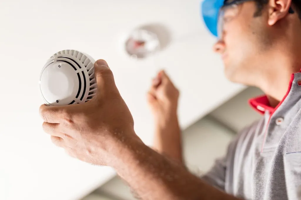 Smoke Detector Repair: Your Home’s Silent Guardian